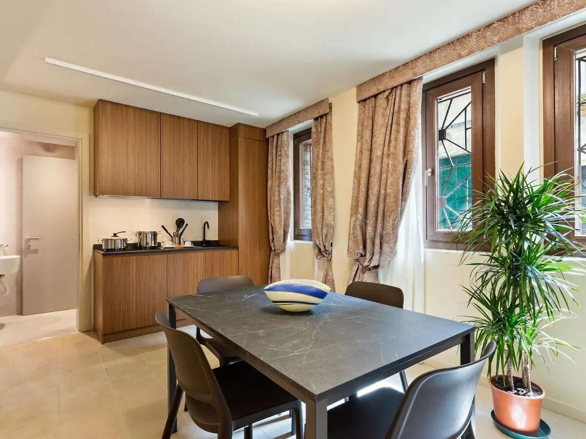 Beautiful Apartment near la Piazza in Venice