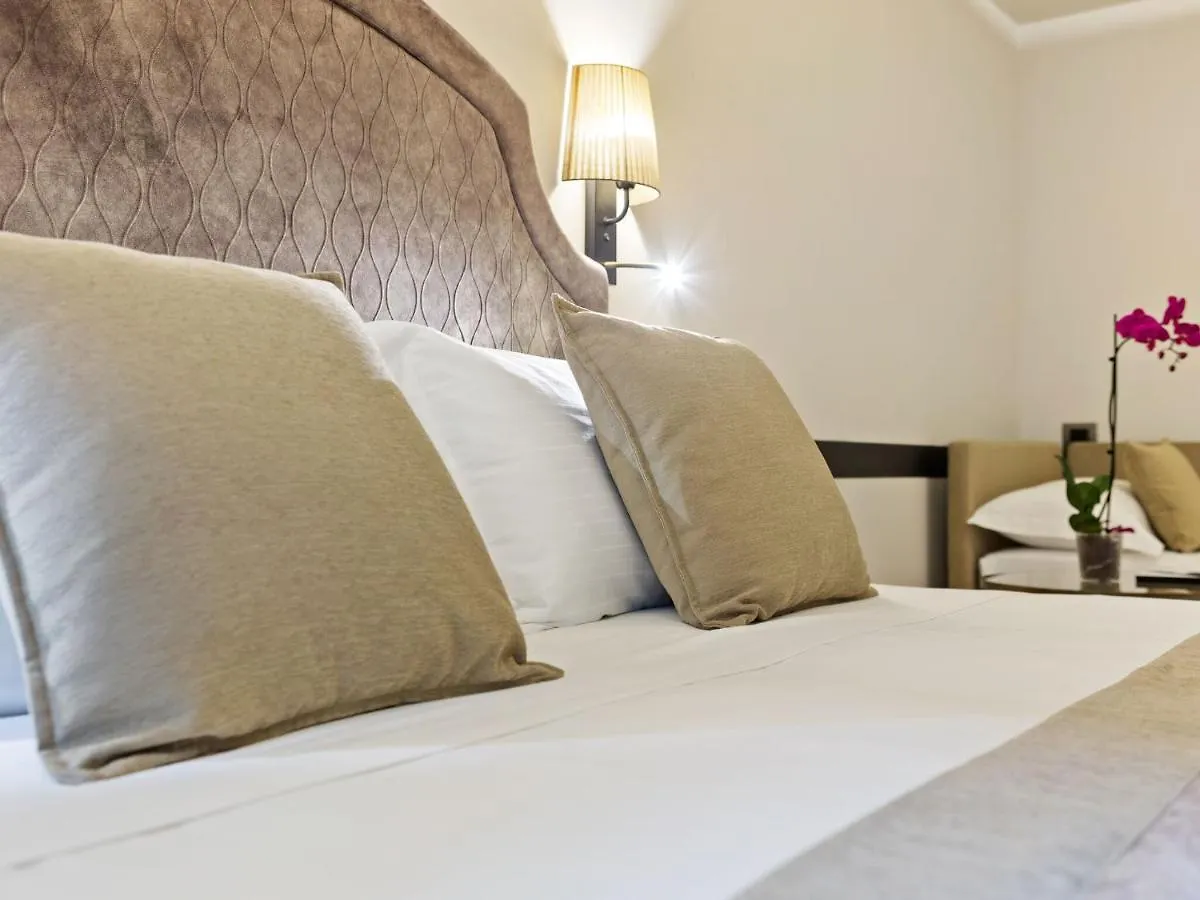 Brand New Boutique Apartment In The Heart Of Venice