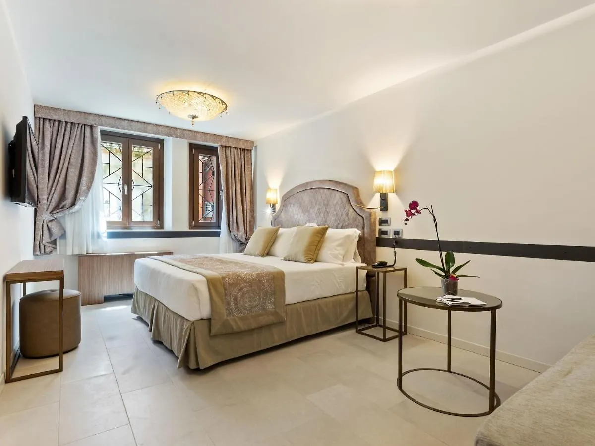 Brand New Boutique Apartment In The Heart Of Venice Italy