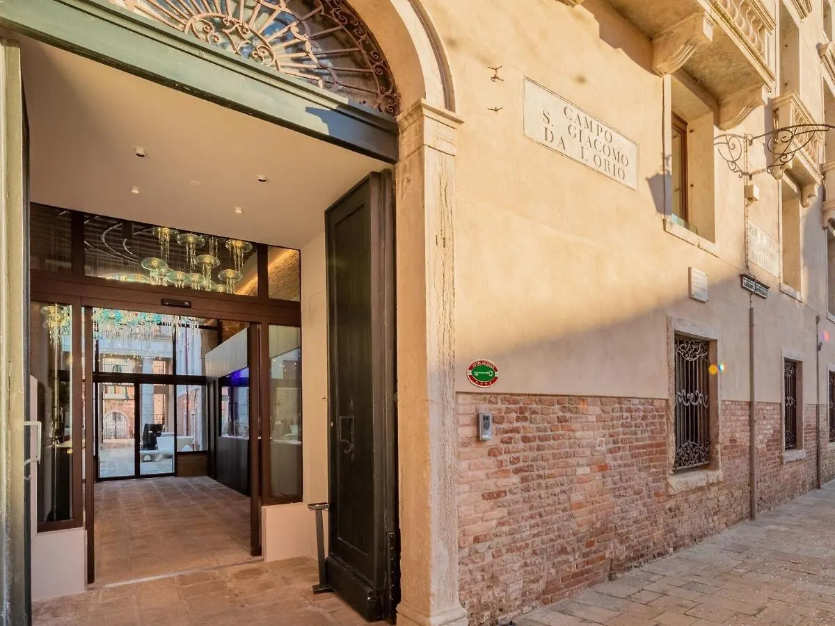 Brand New Boutique Apartment In The Heart Of Venice